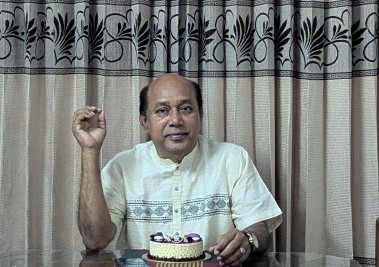 মদির আঁখি সুধায় সাকী
